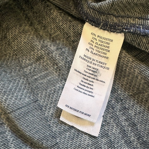 Faherty Button Up Top - Picture 5 of 7